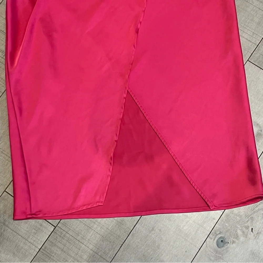 🧸2/$30🧸 Rachel Zoe Bright Fuchsia Satin-like Wrap Skirt - Picture 7 of 9
